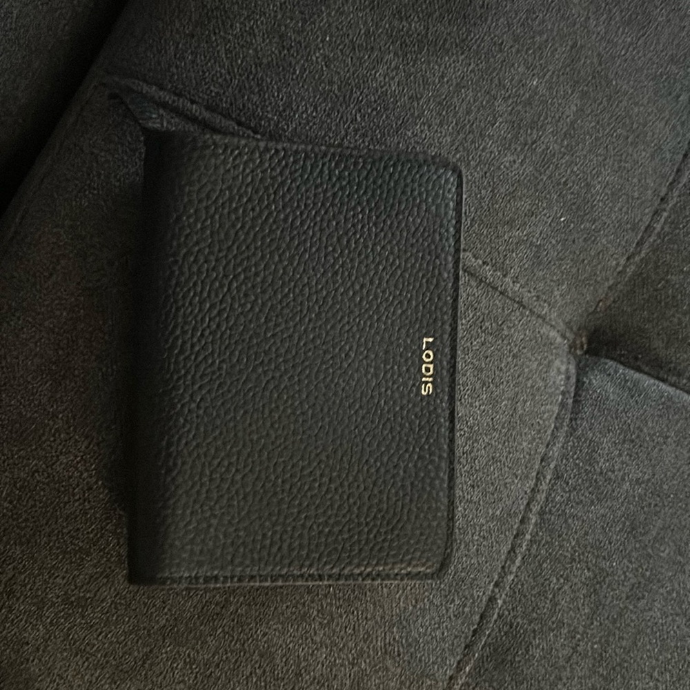 Brand new Lodis zip wallet
